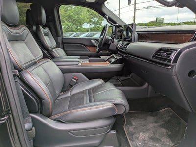 2022 Lincoln Navigator L Black Label