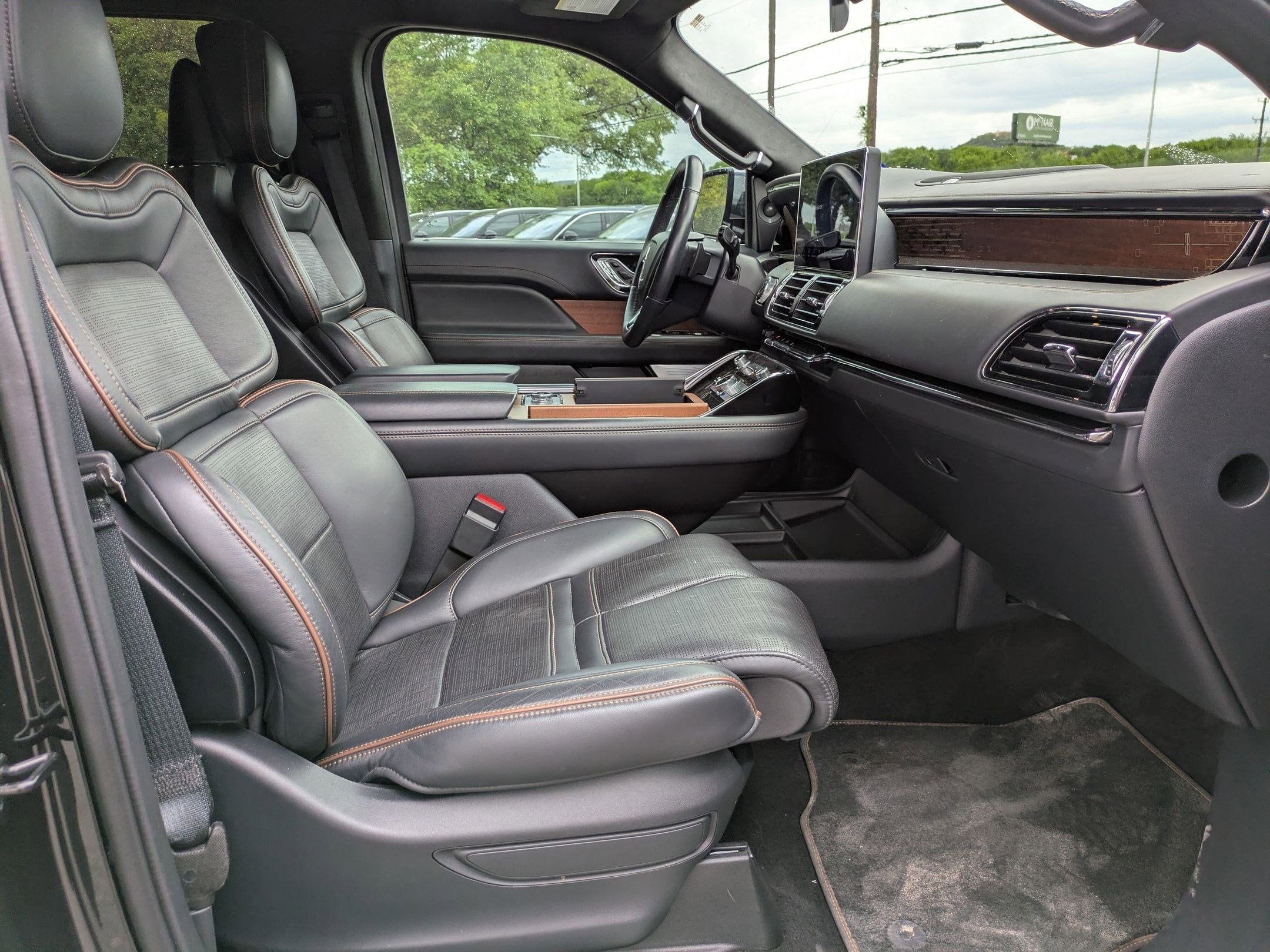 2022 Lincoln Navigator L Black Label