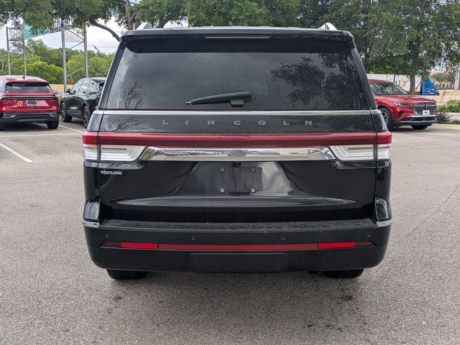 2022 Lincoln Navigator L Black Label