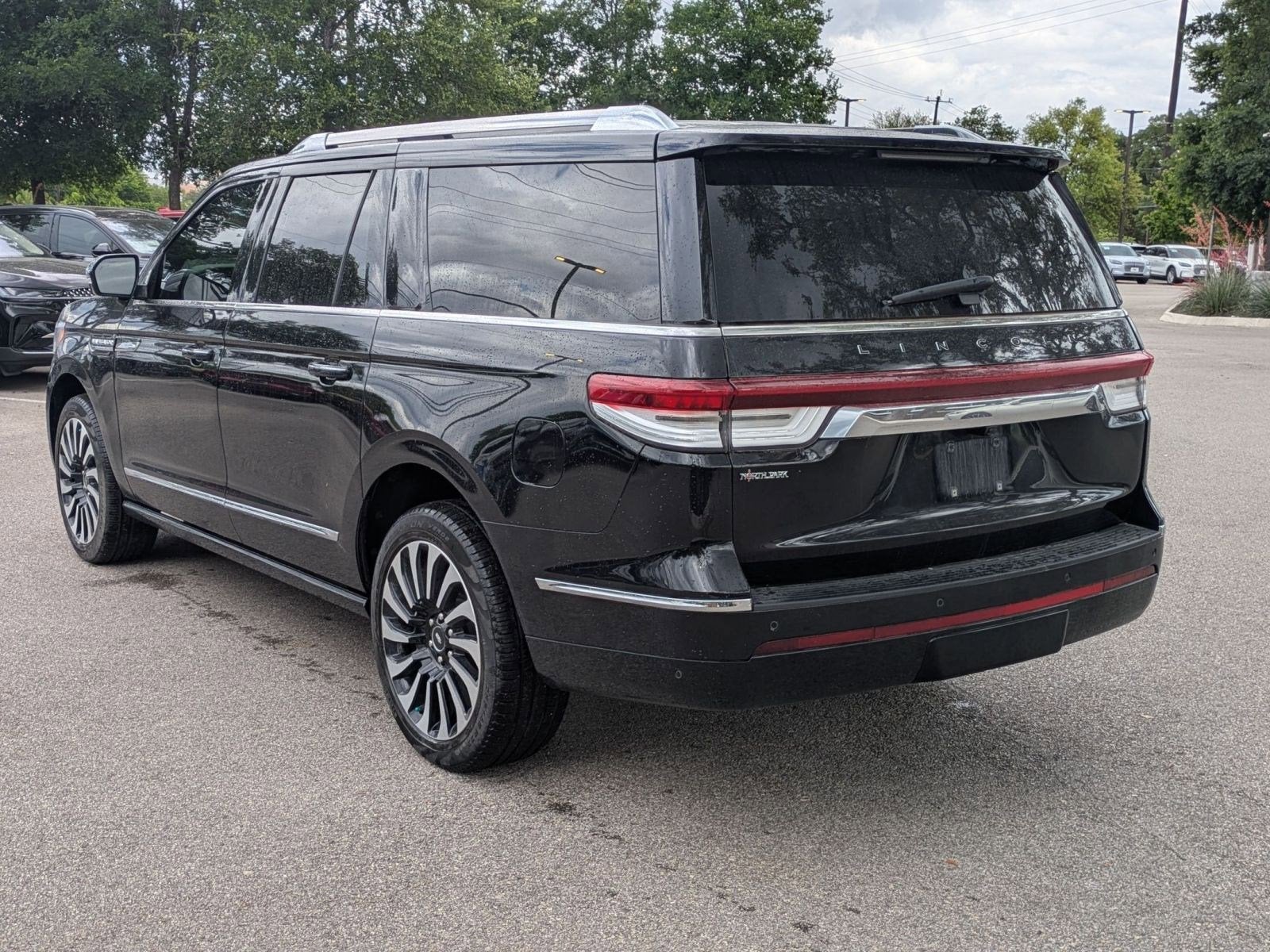 2022 Lincoln Navigator L Black Label