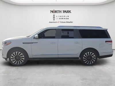 2022 Lincoln Navigator L Black Label