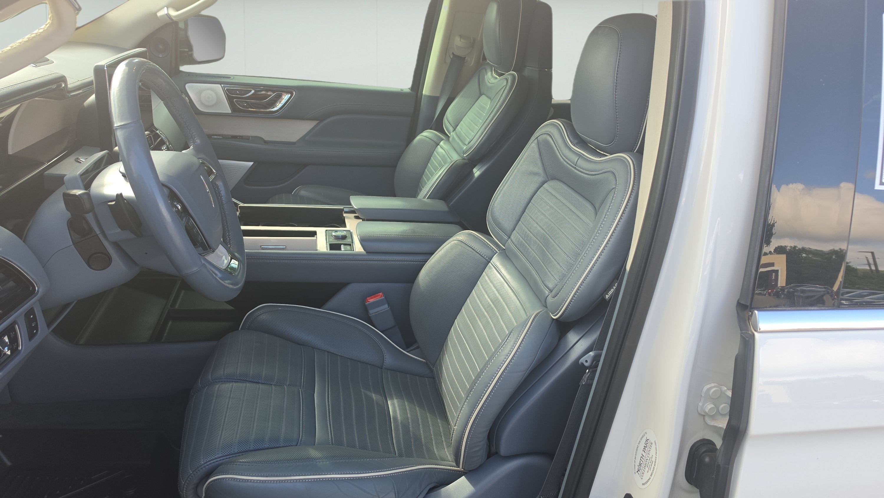 2022 Lincoln Navigator L Black Label