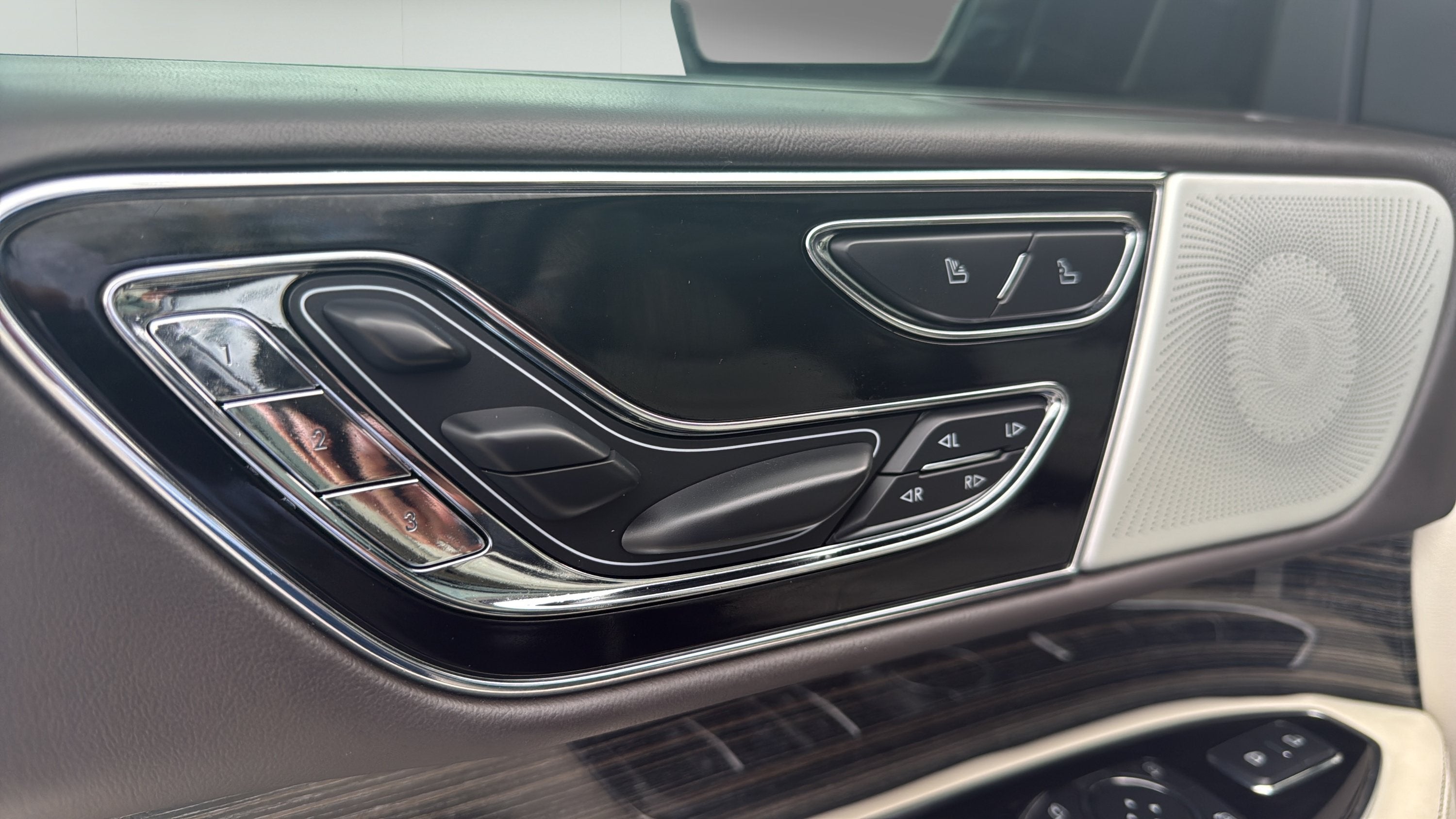 2022 Lincoln Navigator L Black Label