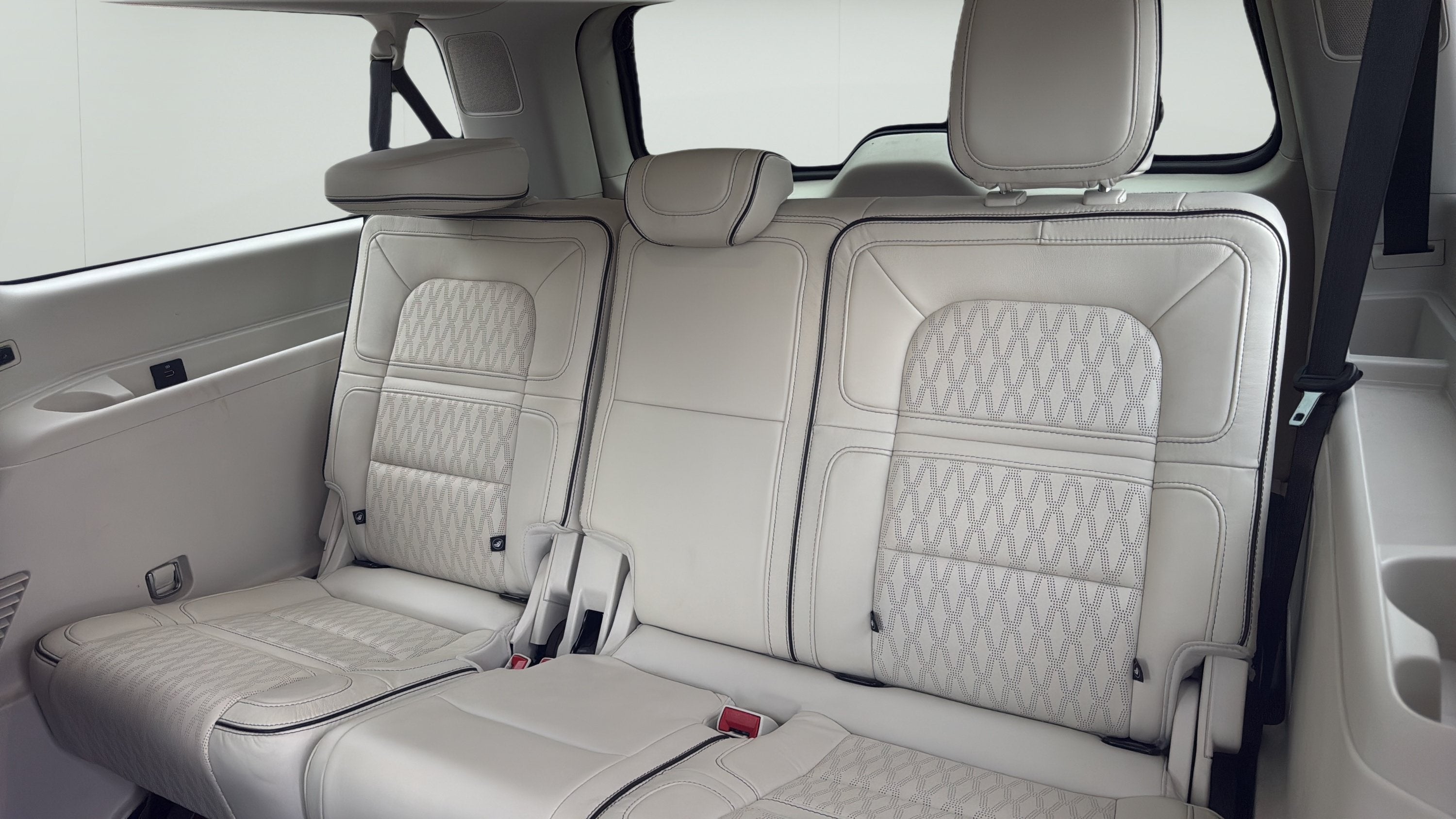 2022 Lincoln Navigator L Black Label