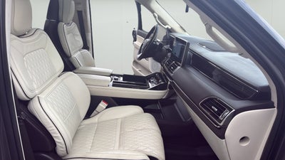 2022 Lincoln Navigator L Black Label