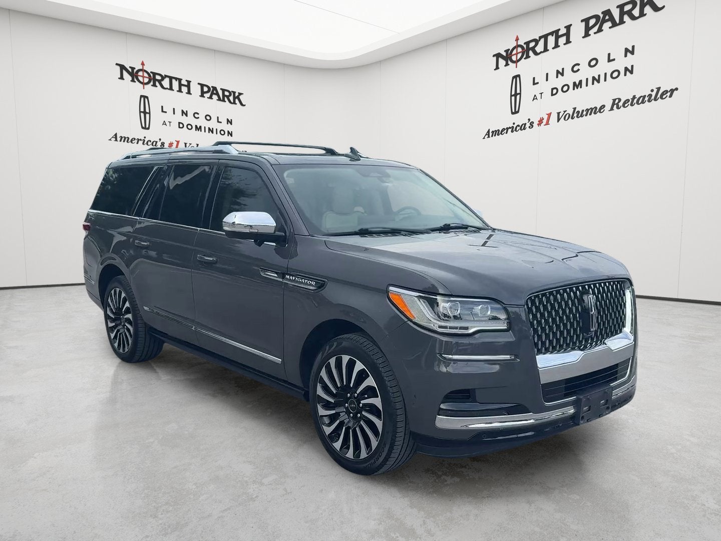 2022 Lincoln Navigator L Black Label
