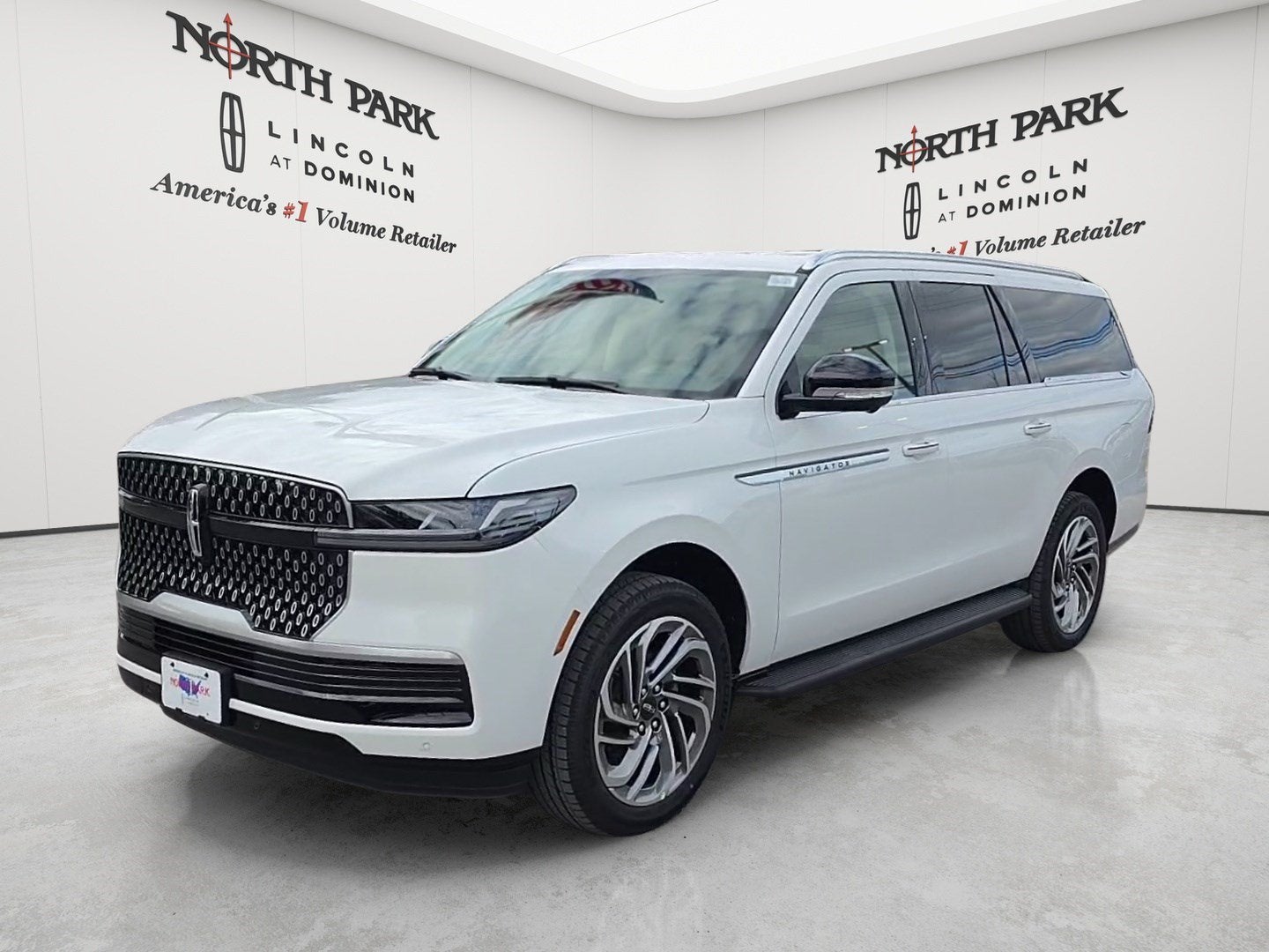 2027 Lincoln Navigator L Premiere