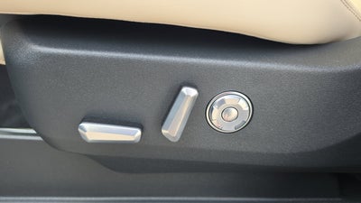 2027 Lincoln Navigator L Premiere