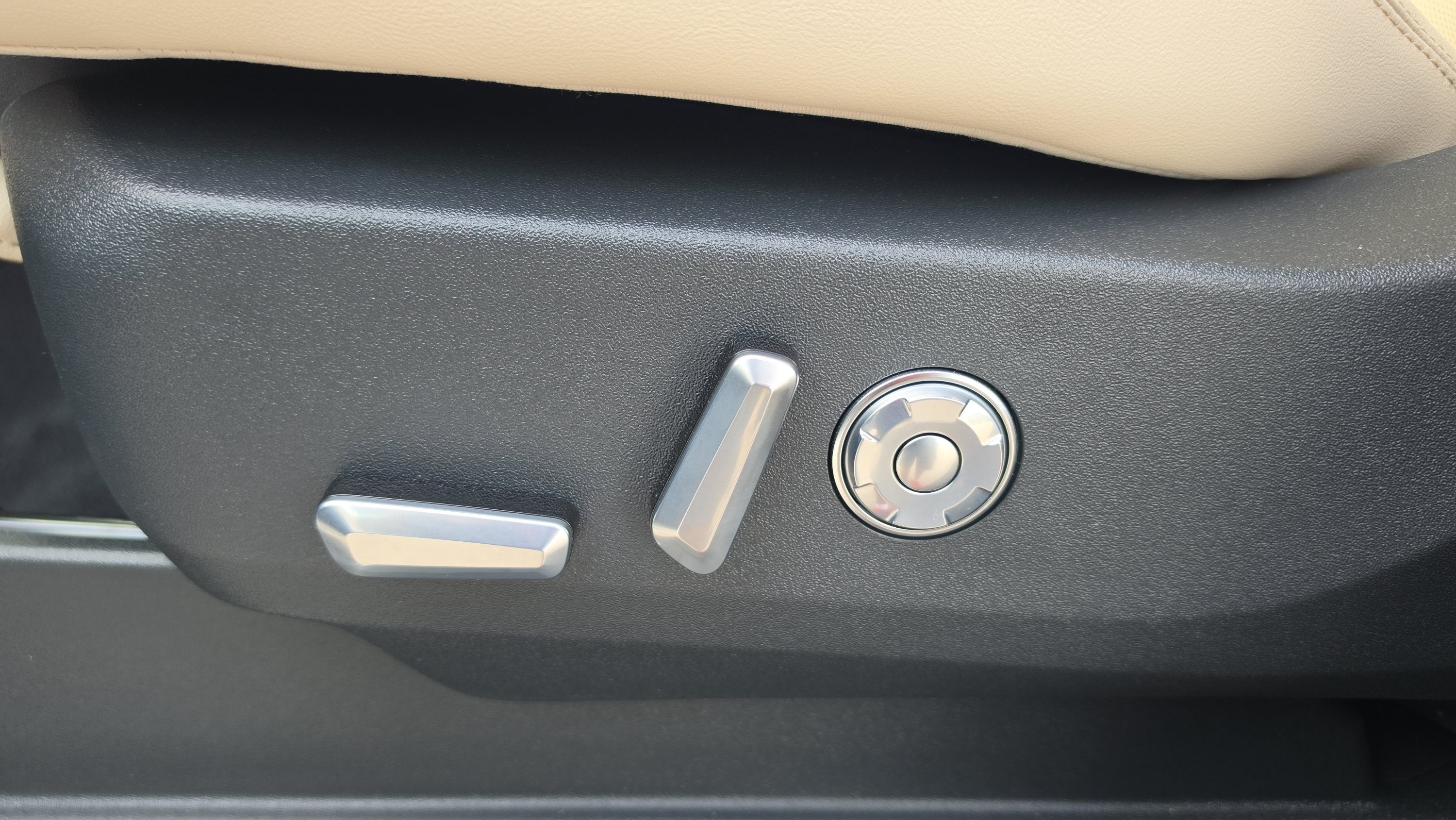 2027 Lincoln Navigator L Premiere