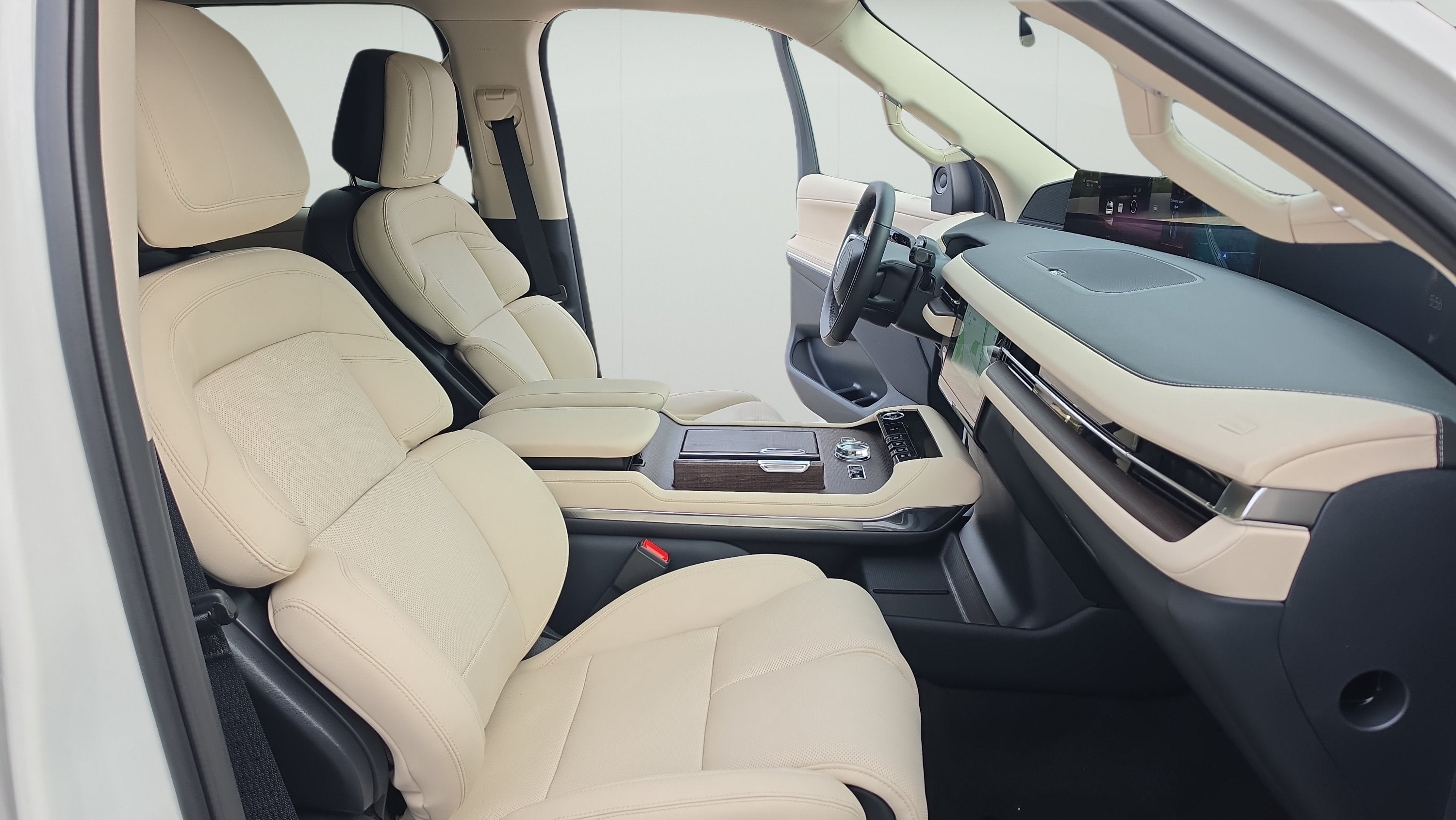 2027 Lincoln Navigator L Premiere