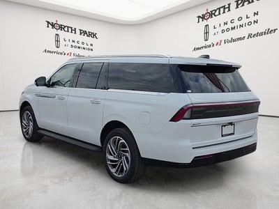 2027 Lincoln Navigator L Premiere