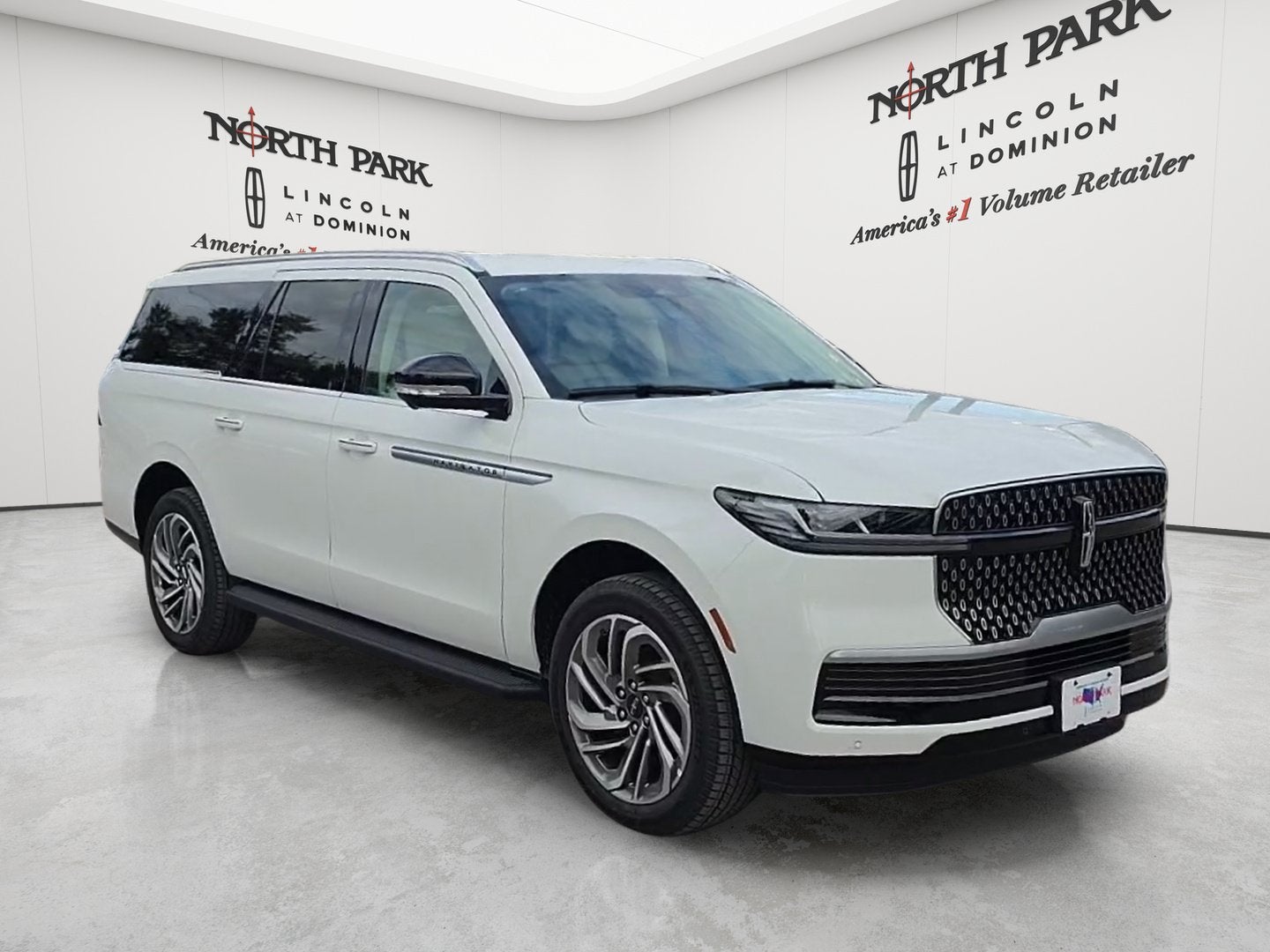 2027 Lincoln Navigator L Premiere