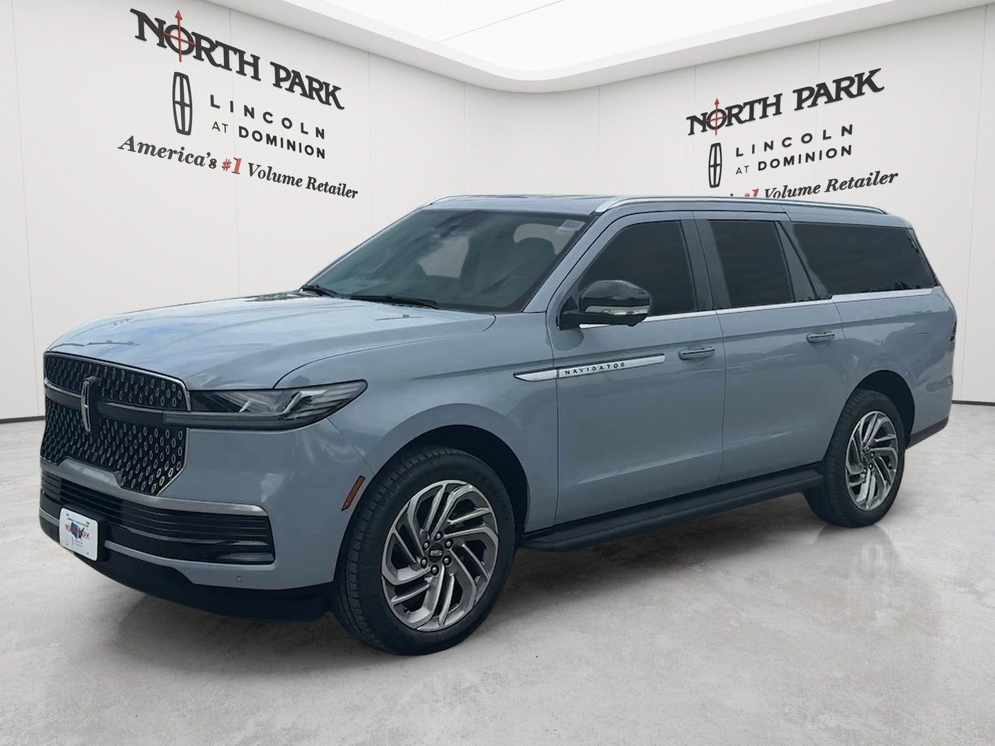 2027 Lincoln Navigator L Premiere