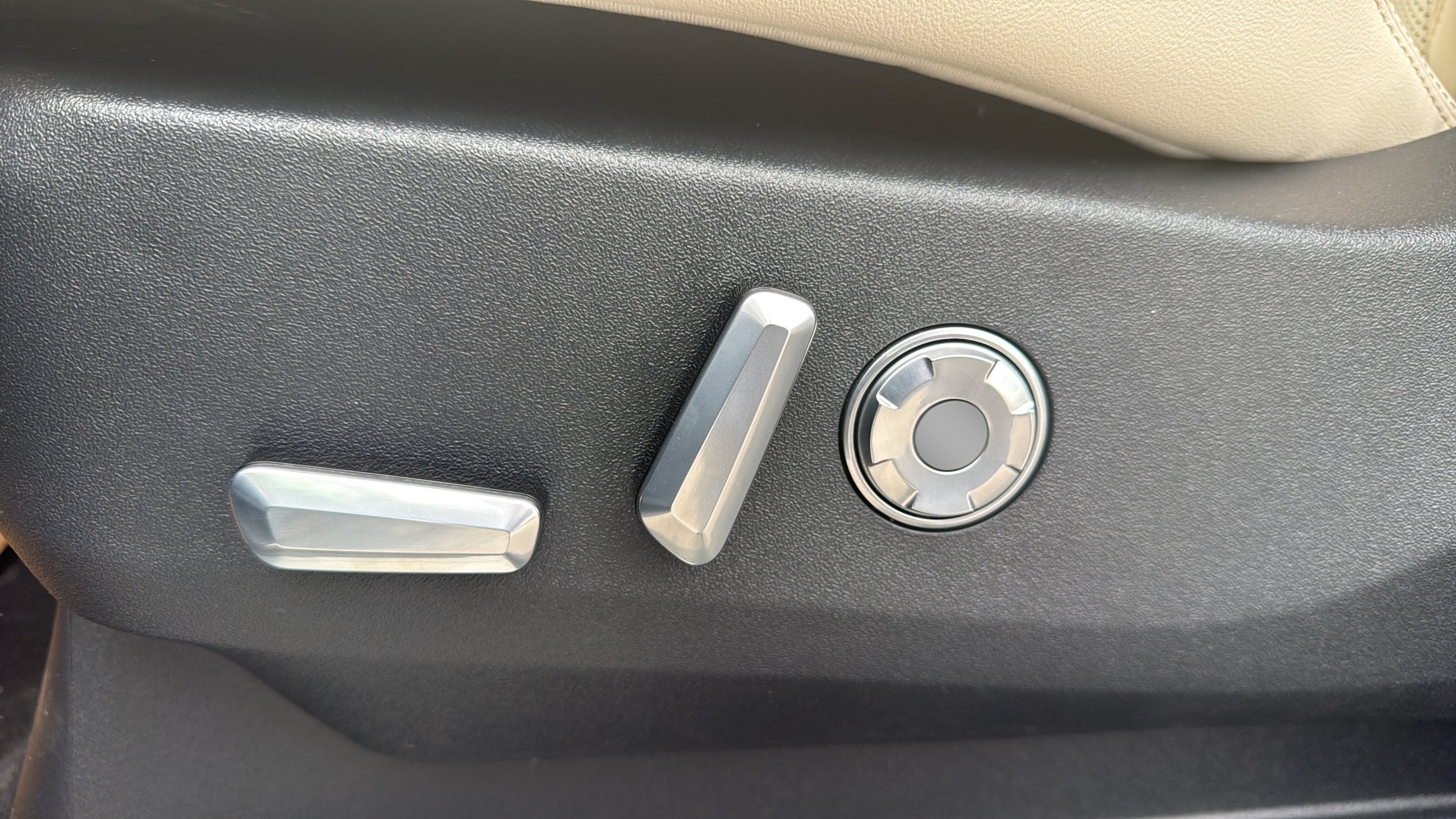 2027 Lincoln Navigator L Premiere