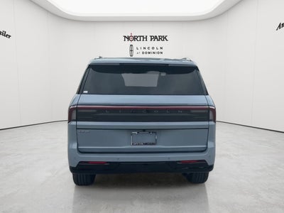2027 Lincoln Navigator L Premiere