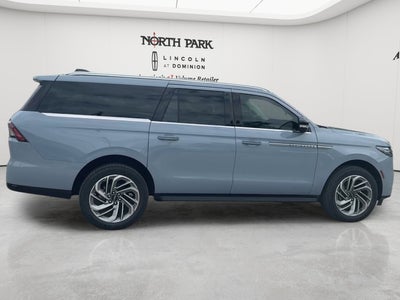 2027 Lincoln Navigator L Premiere