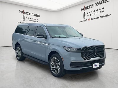 2027 Lincoln Navigator L Premiere