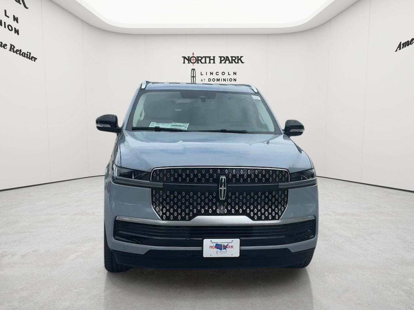 2027 Lincoln Navigator L Premiere