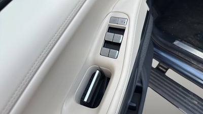 2027 Lincoln Navigator L Reserve