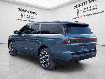 2027 Lincoln Navigator L Reserve