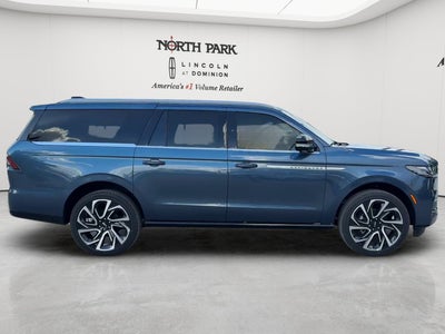 2027 Lincoln Navigator L Reserve