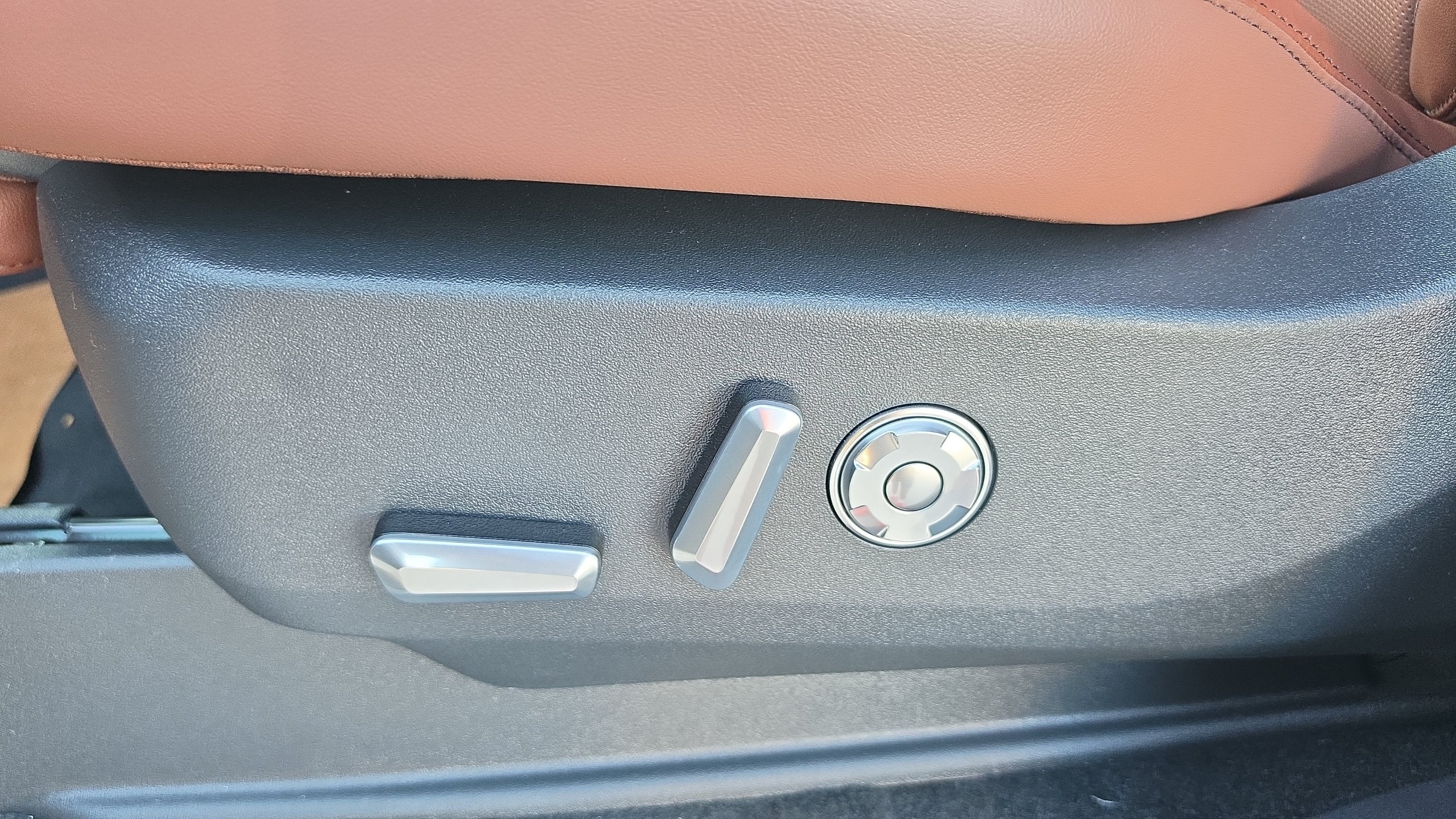 2027 Lincoln Navigator L Reserve