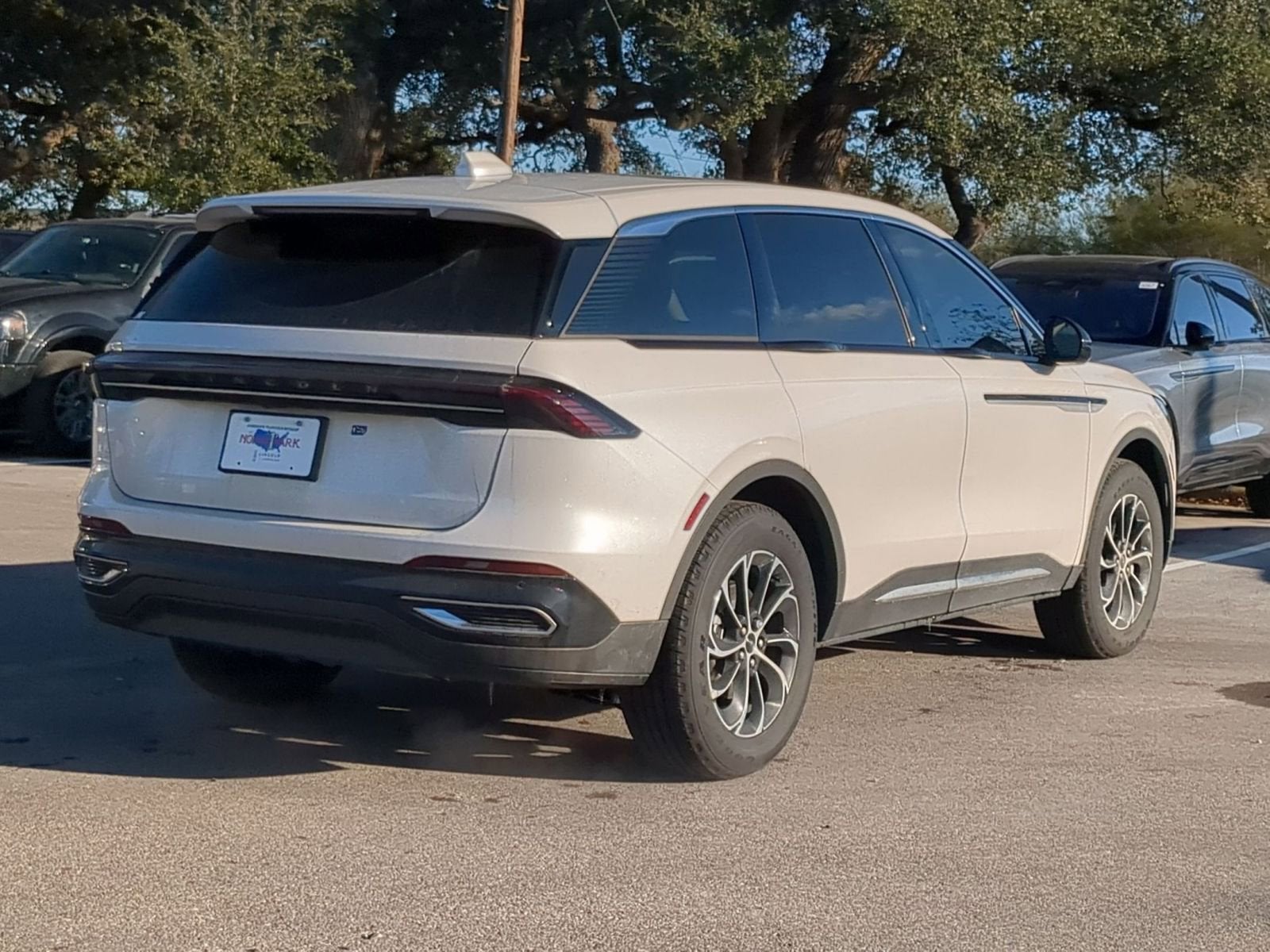 2026 Lincoln Nautilus Premiere Hybrid