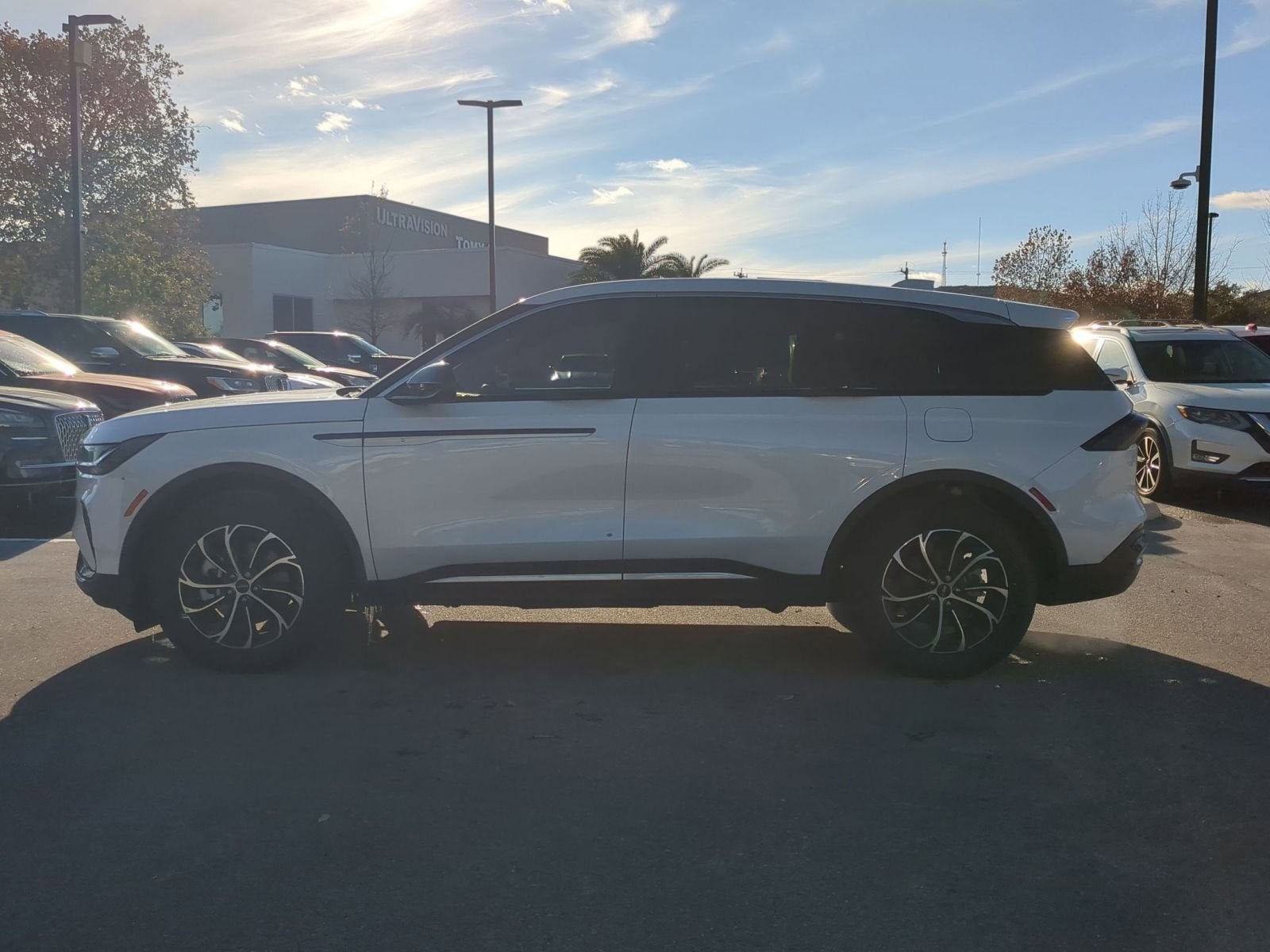 2026 Lincoln Nautilus Premiere Hybrid