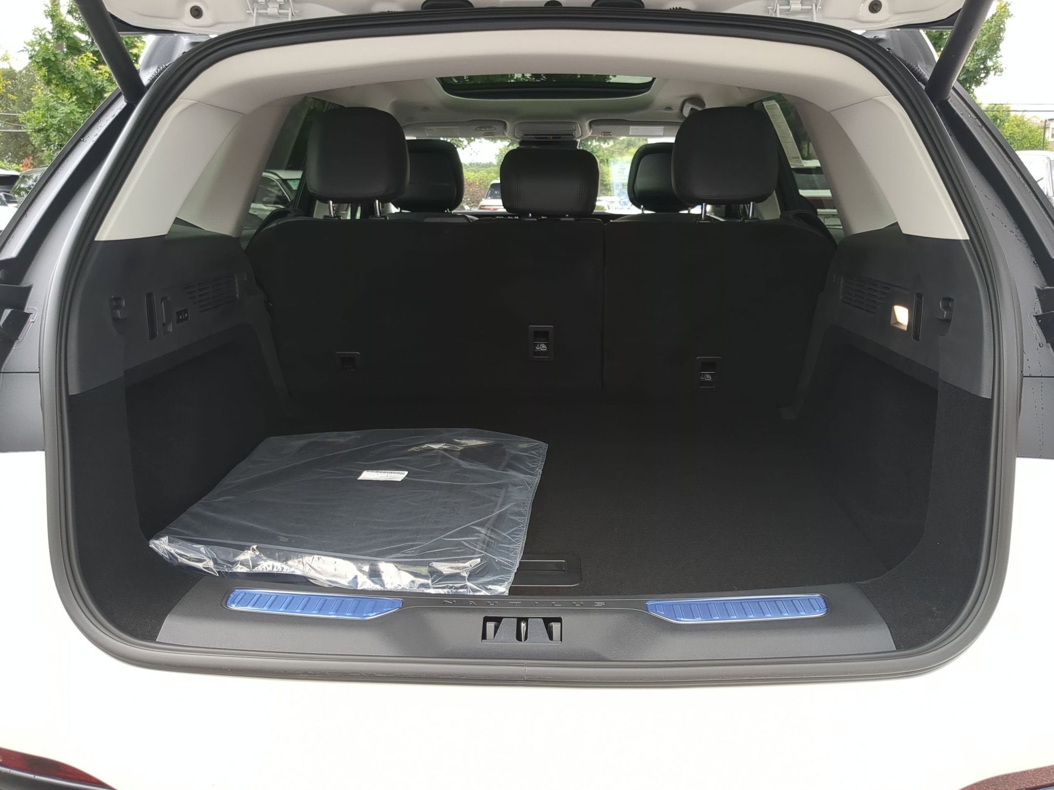 2026 Lincoln Nautilus Premiere Hybrid