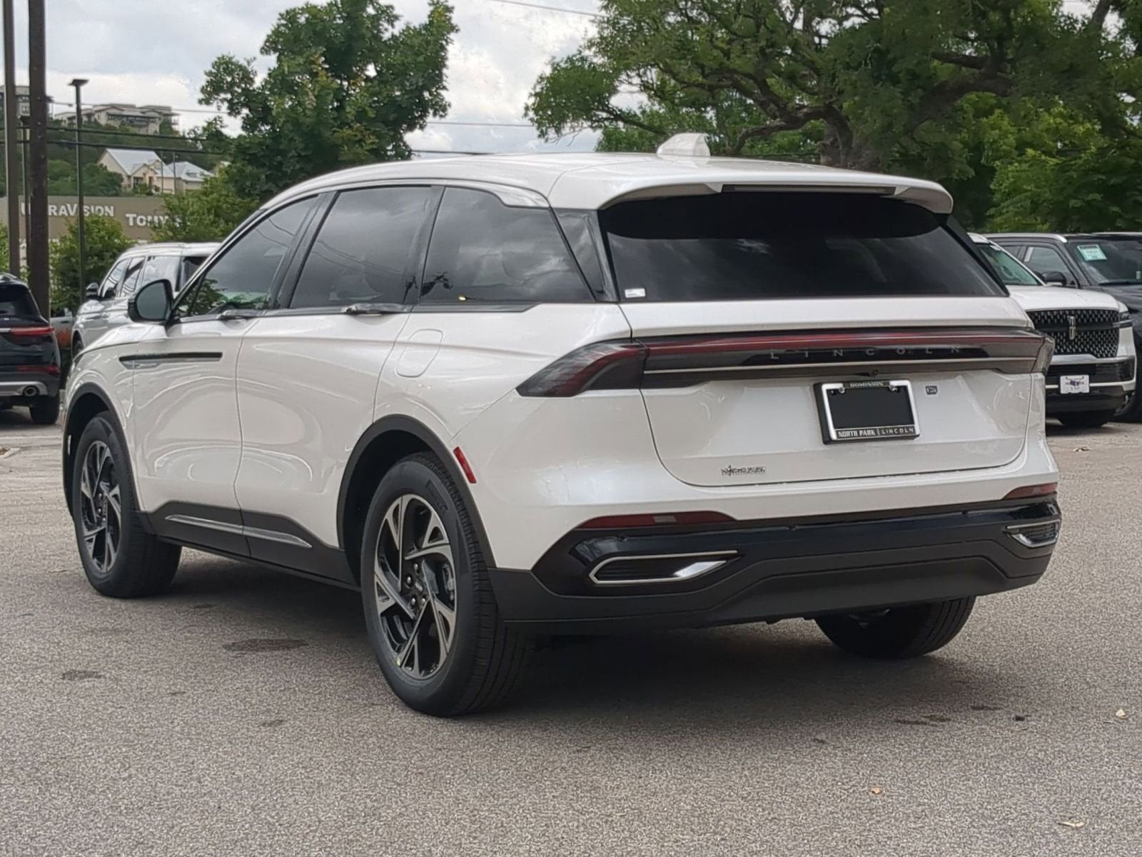 2026 Lincoln Nautilus Premiere Hybrid