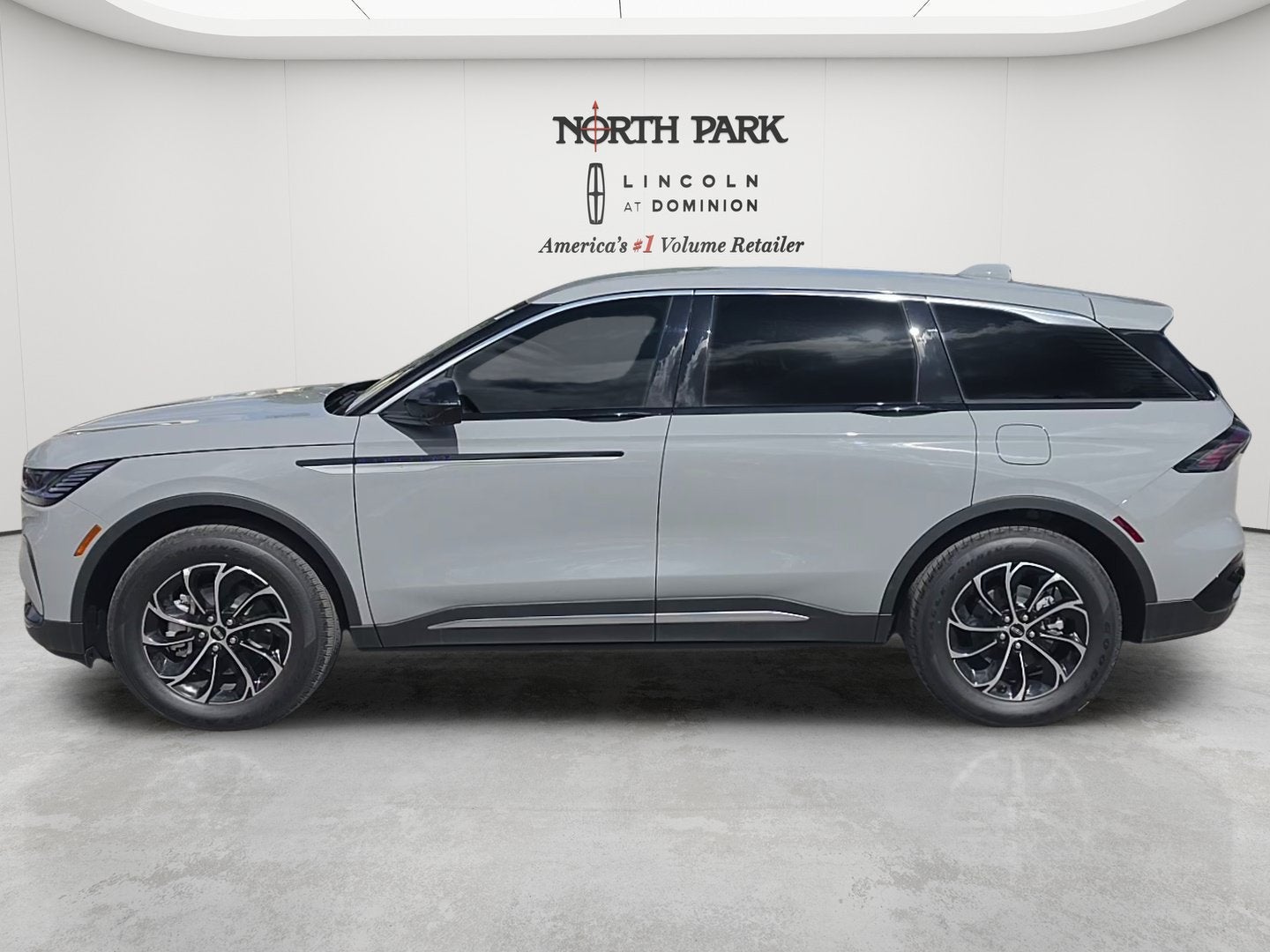 2026 Lincoln Nautilus Premiere Hybrid