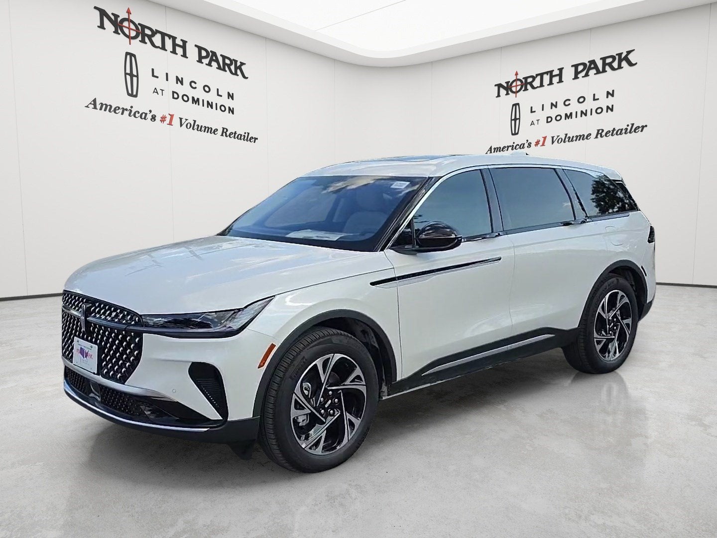 2026 Lincoln Nautilus Premiere Hybrid