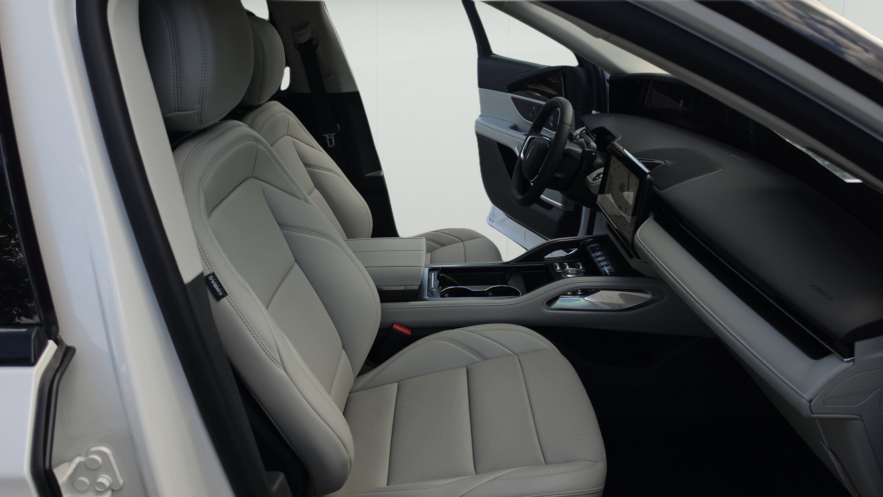 2026 Lincoln Nautilus Premiere Hybrid