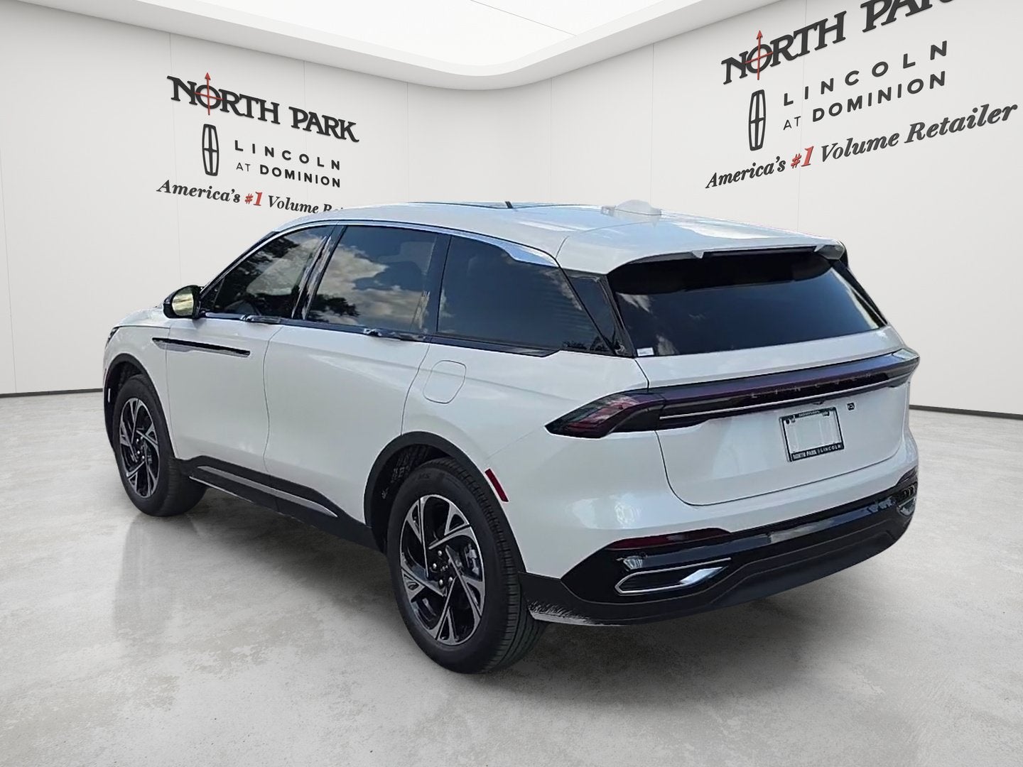 2026 Lincoln Nautilus Premiere Hybrid
