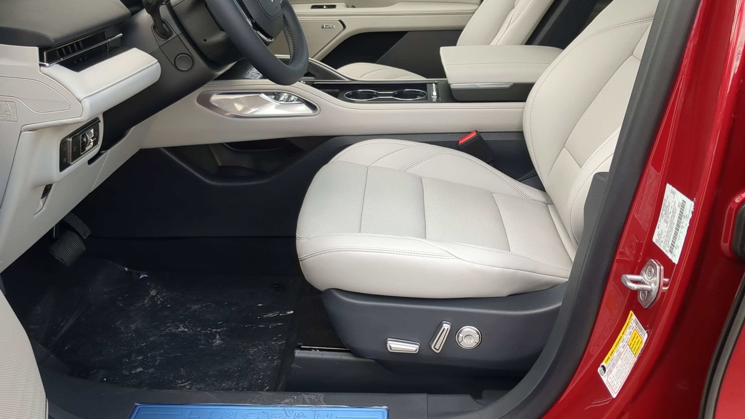 2026 Lincoln Nautilus Premiere Hybrid