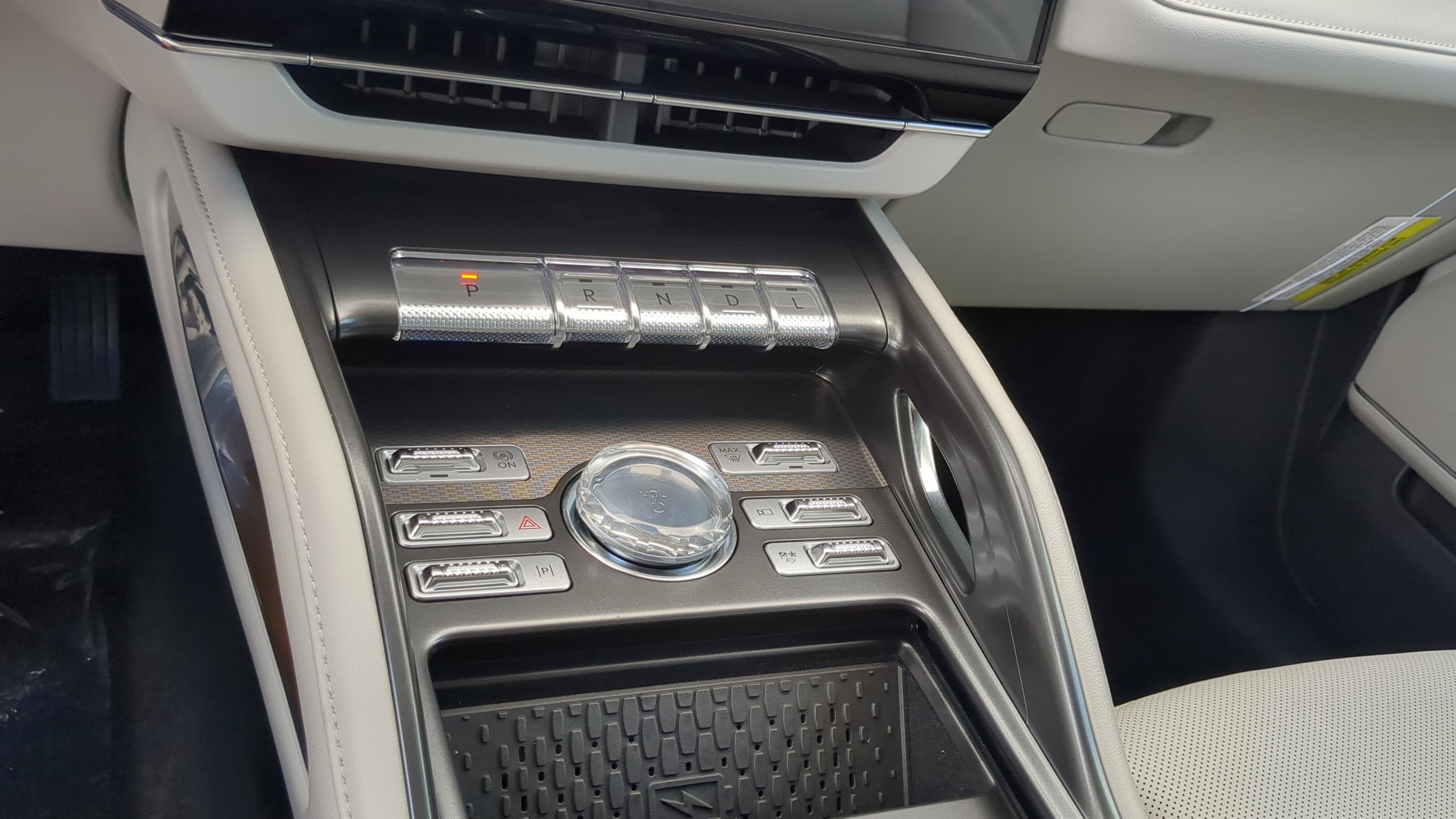 2026 Lincoln Nautilus Premiere Hybrid
