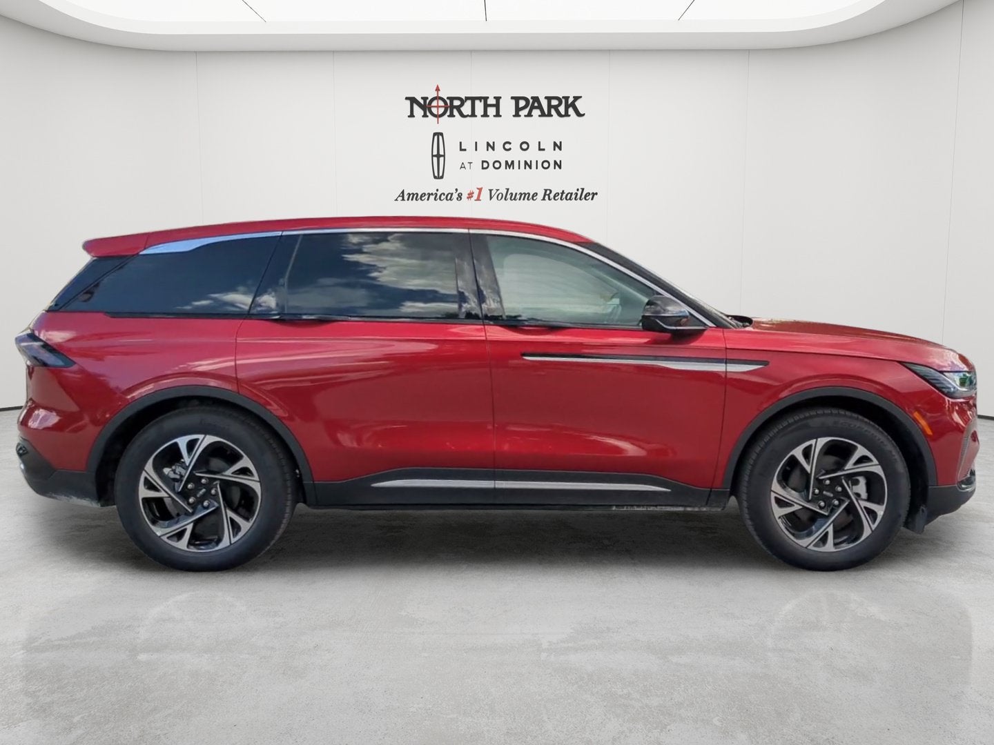 2026 Lincoln Nautilus Premiere Hybrid