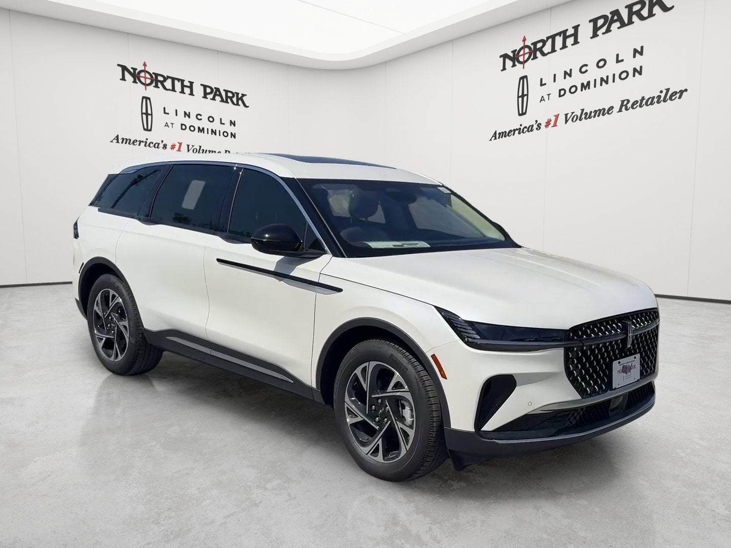 2026 Lincoln Nautilus Premiere Hybrid
