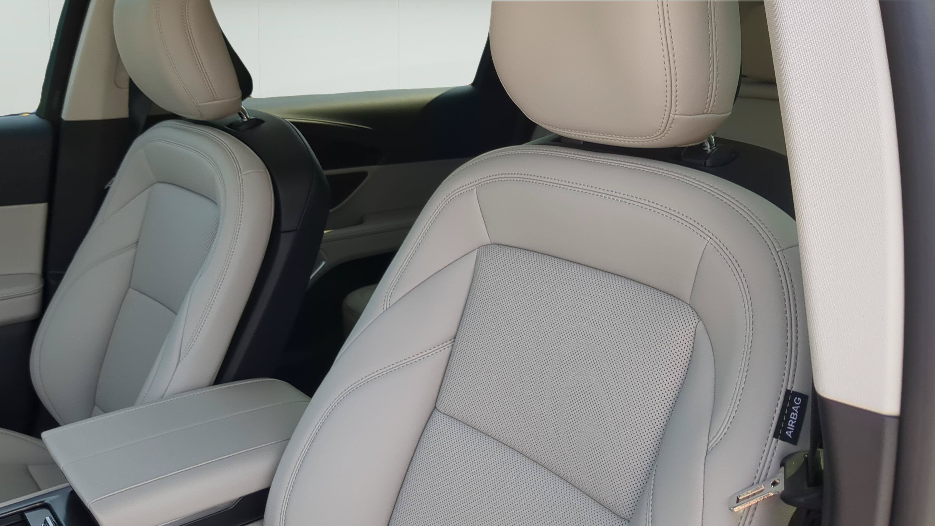 2026 Lincoln Nautilus Premiere Hybrid