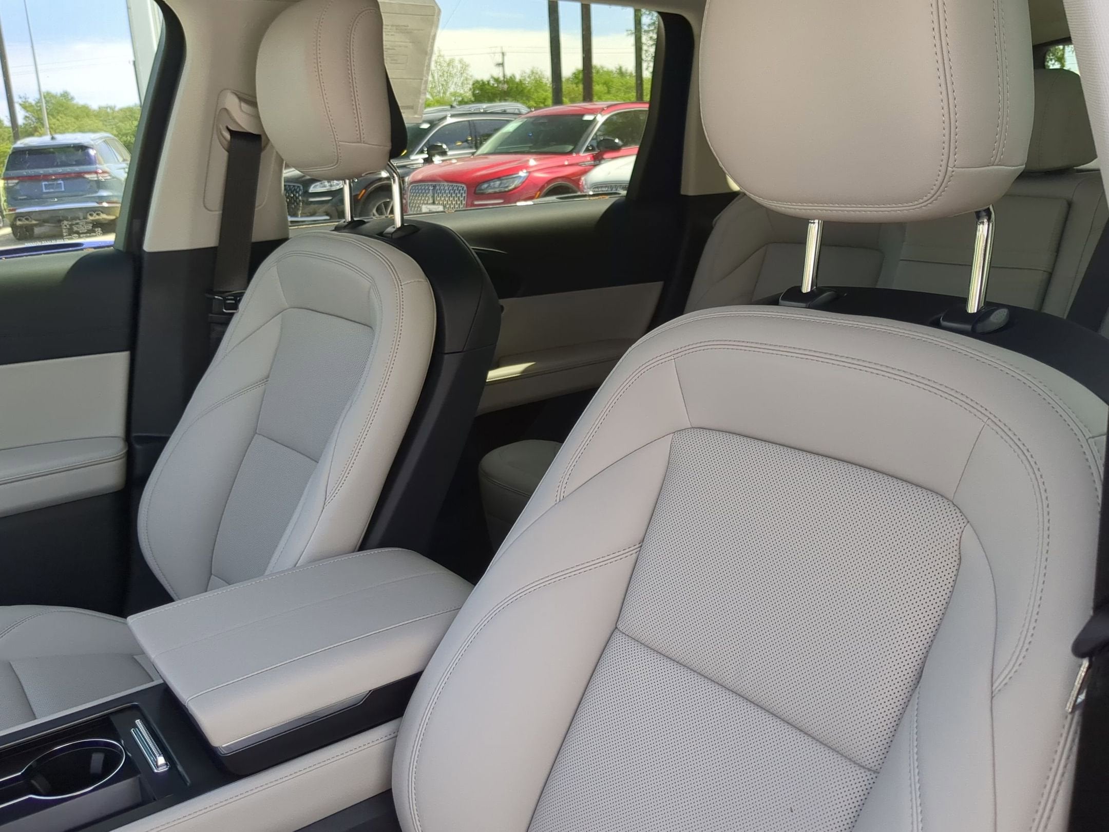 2026 Lincoln Nautilus Premiere Hybrid