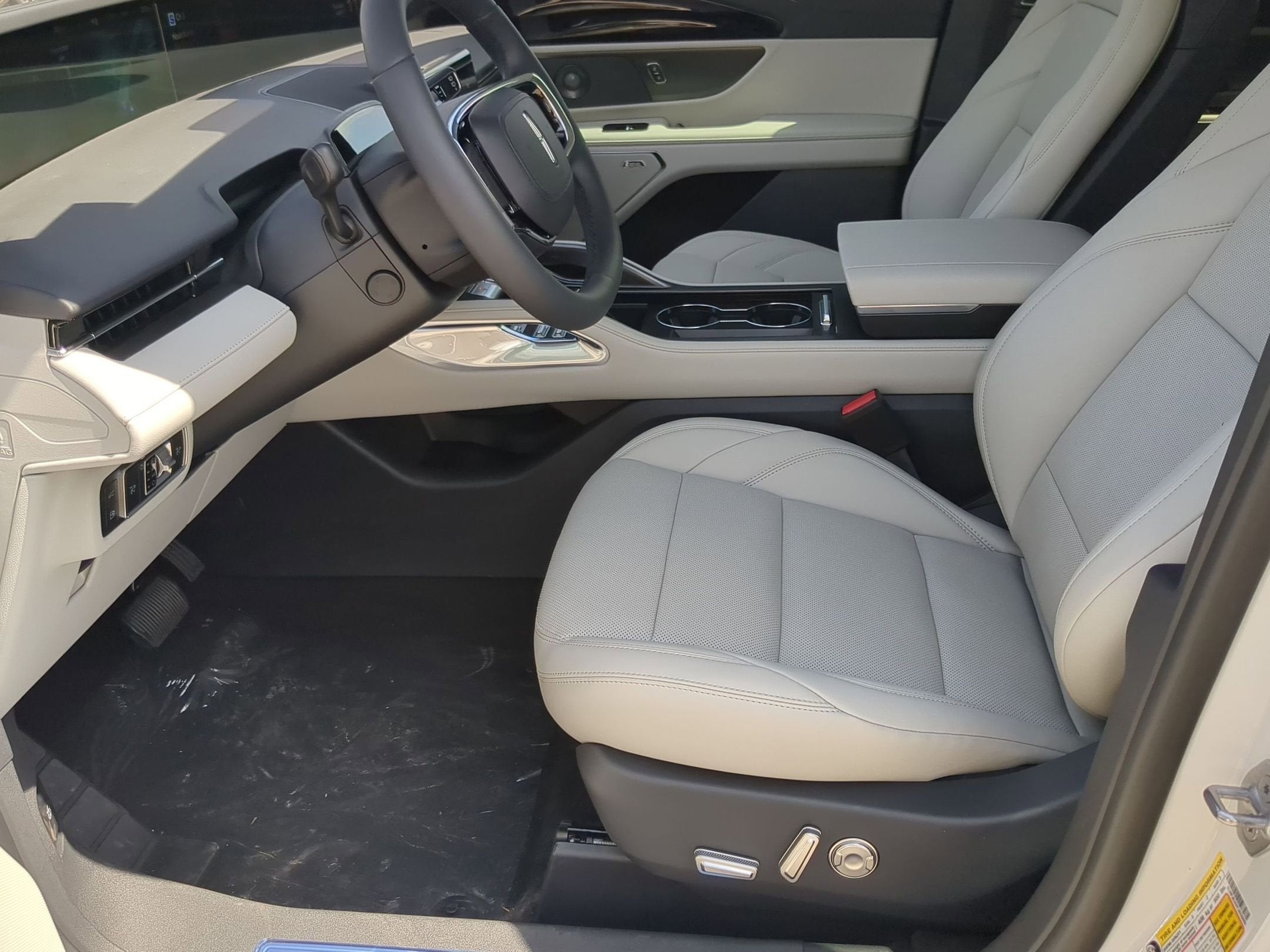 2026 Lincoln Nautilus Premiere Hybrid