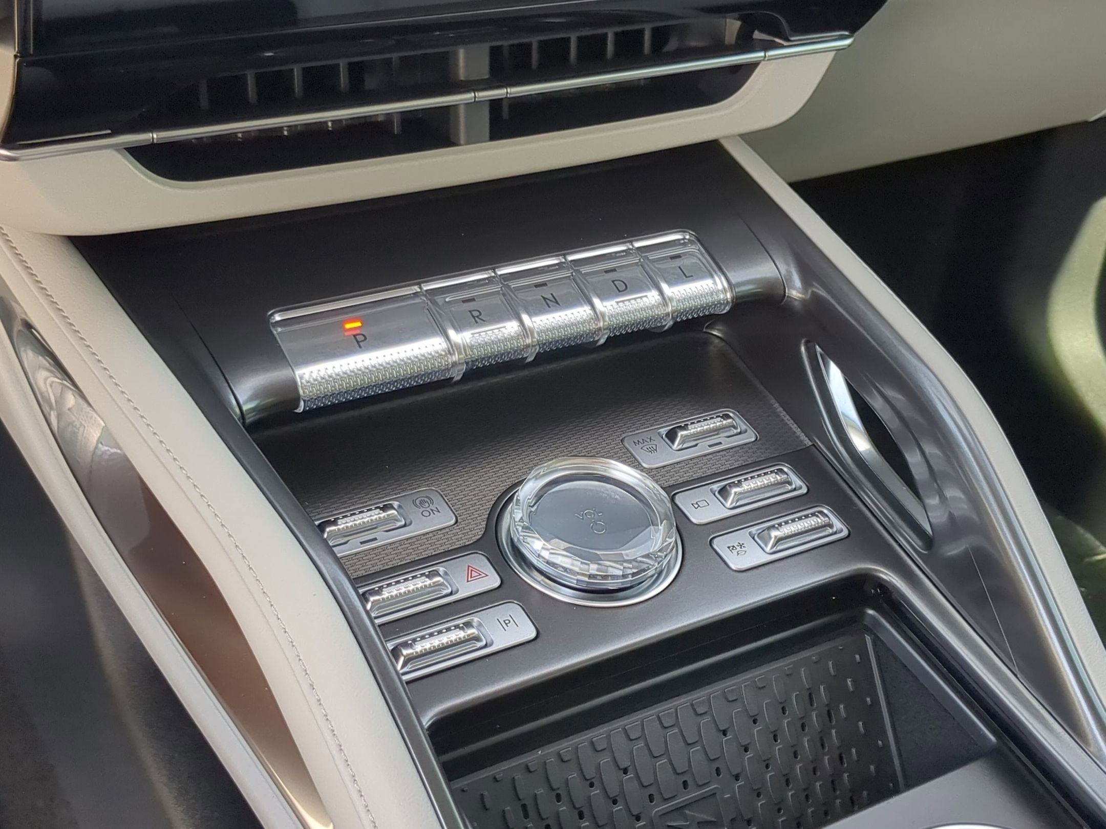 2026 Lincoln Nautilus Premiere Hybrid