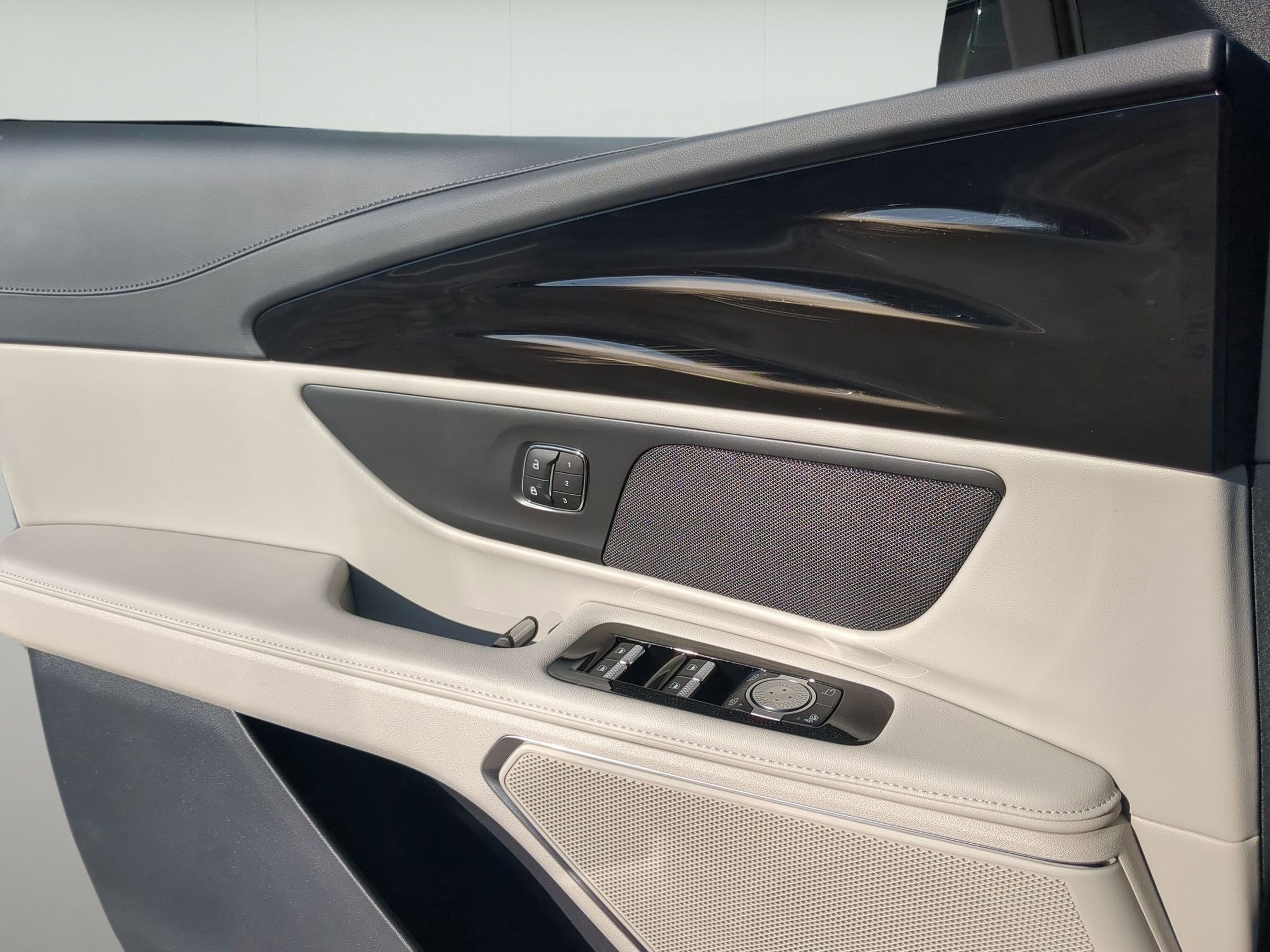 2026 Lincoln Nautilus Premiere Hybrid