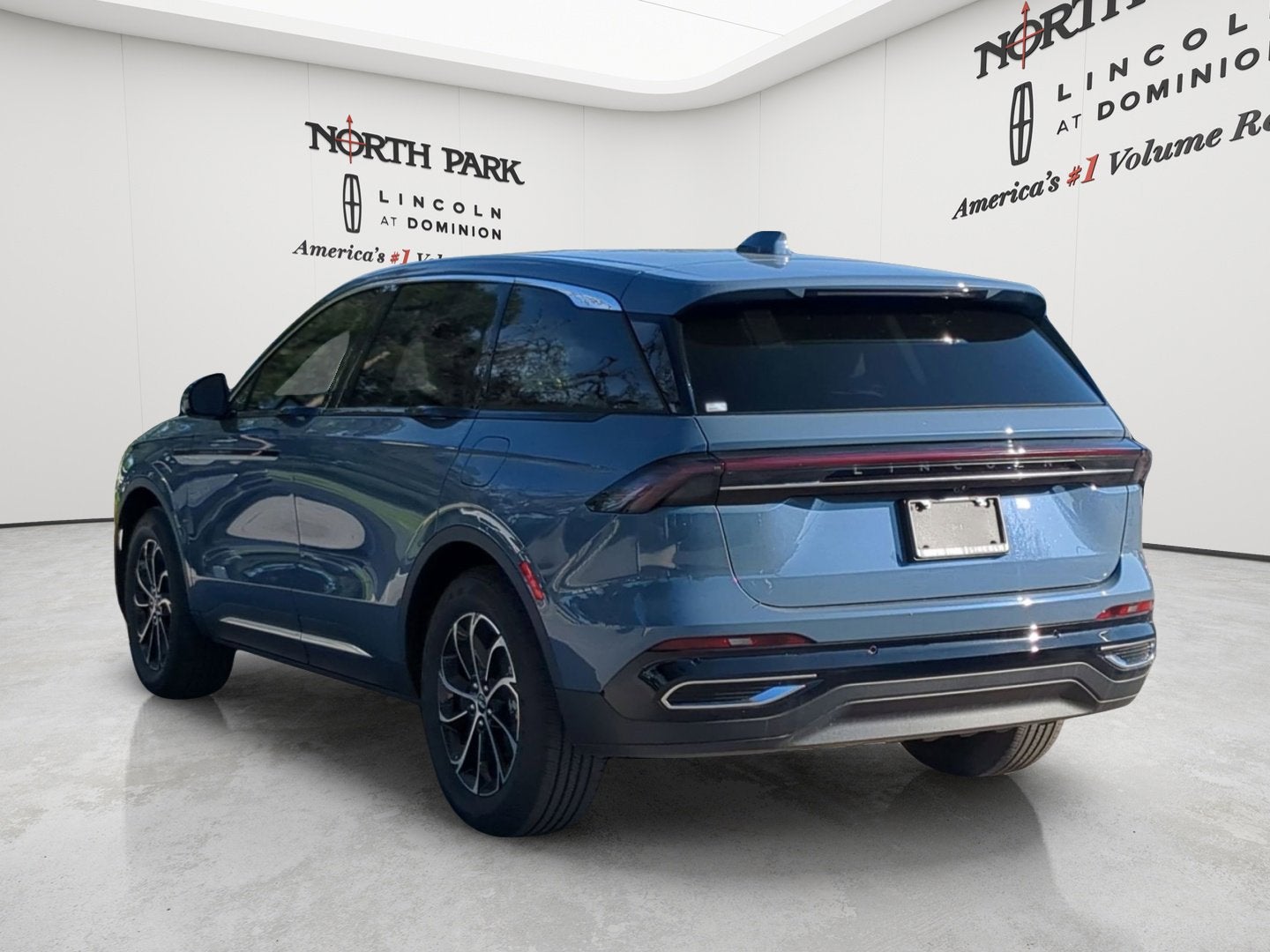 2026 Lincoln Nautilus Premiere Hybrid