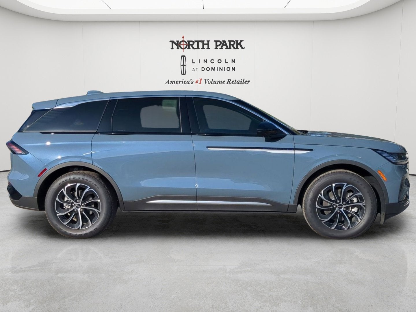 2026 Lincoln Nautilus Premiere Hybrid