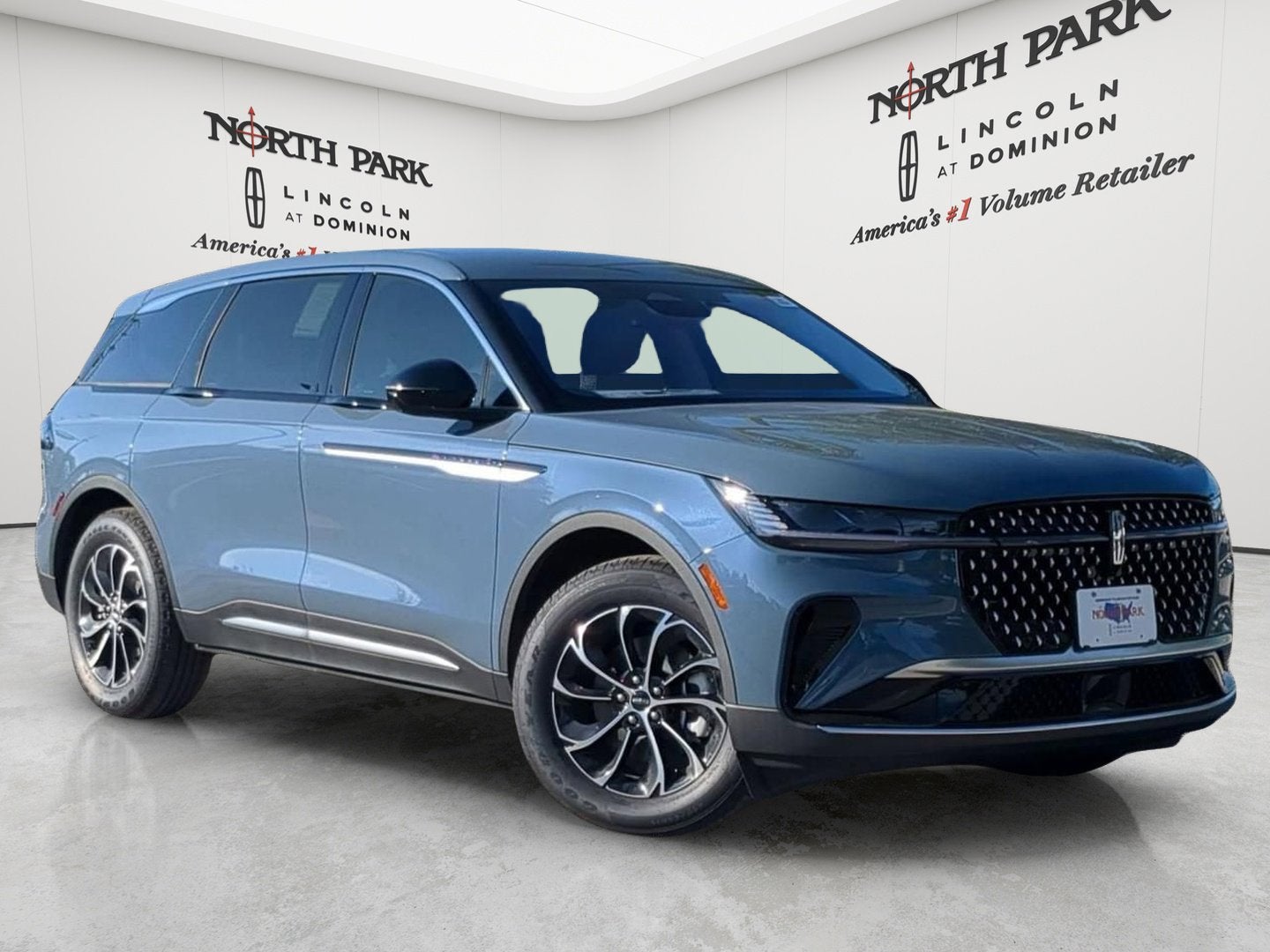 2026 Lincoln Nautilus Premiere Hybrid