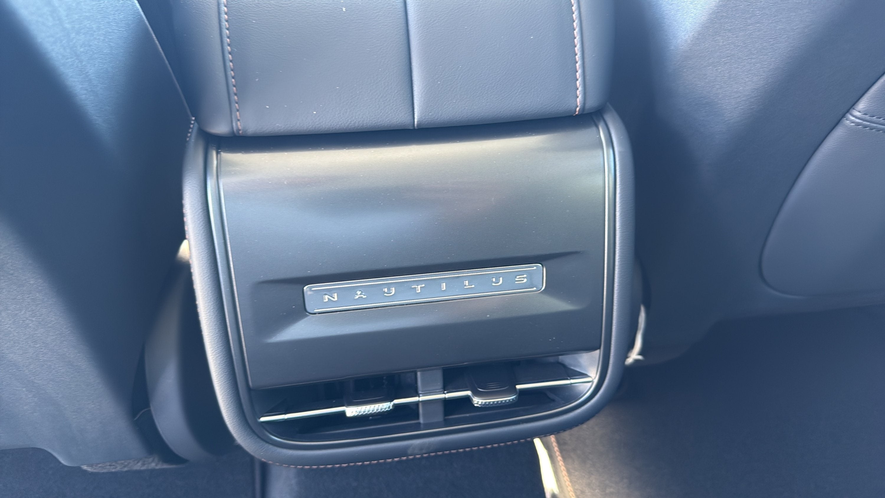 2026 Lincoln Nautilus Premiere Hybrid