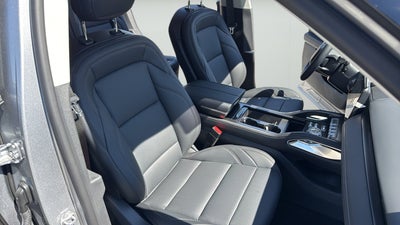 2026 Lincoln Nautilus Premiere Hybrid