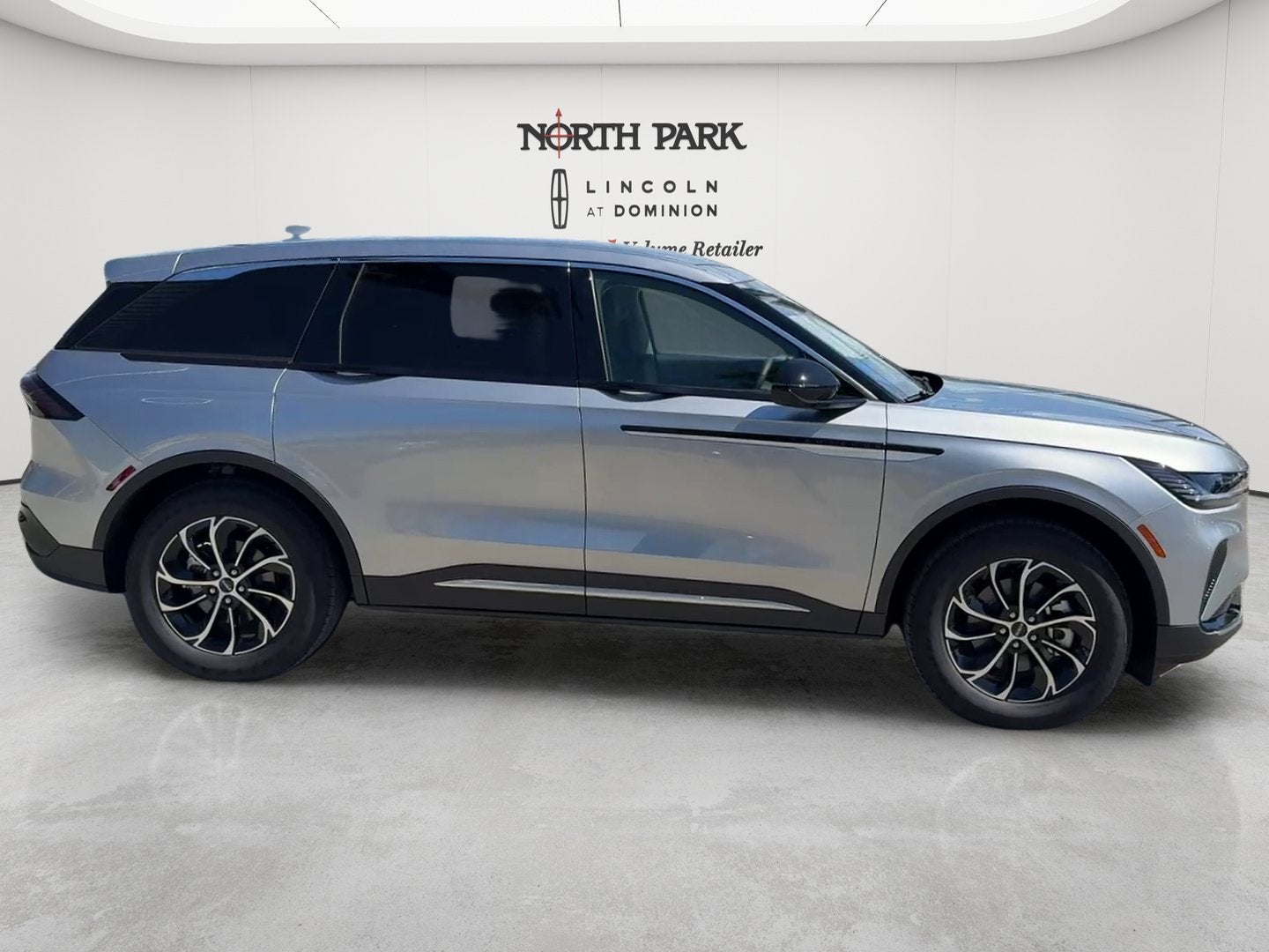 2026 Lincoln Nautilus Premiere Hybrid