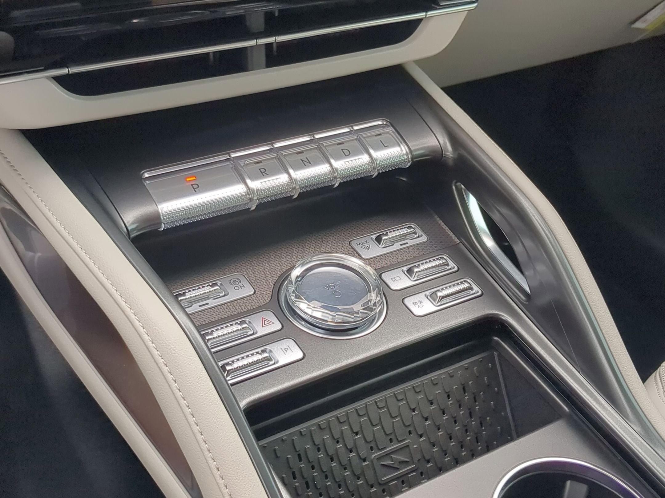 2026 Lincoln Nautilus Premiere Hybrid